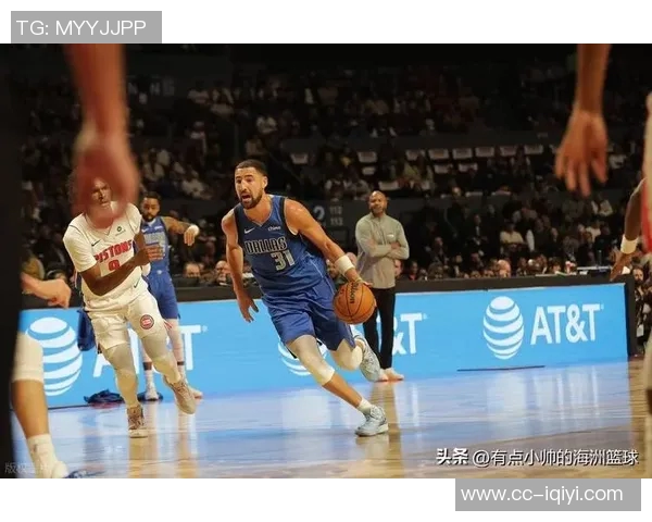 克莱半场表现出色三分球完美命中助力球队进攻火力全开